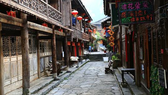 《清炒土豆丝:一道穿越时光的美味》